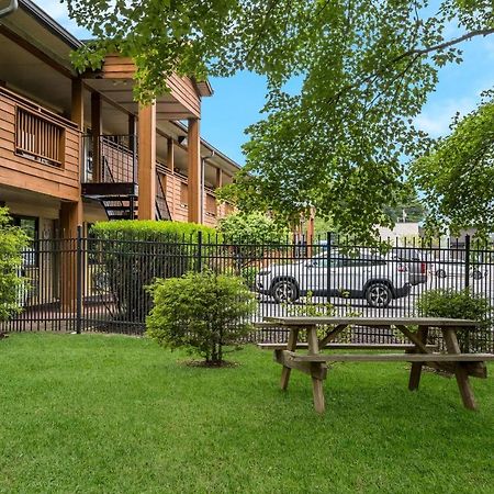 Surestay Plus By Best Western Woodbury Inn Экстерьер фото