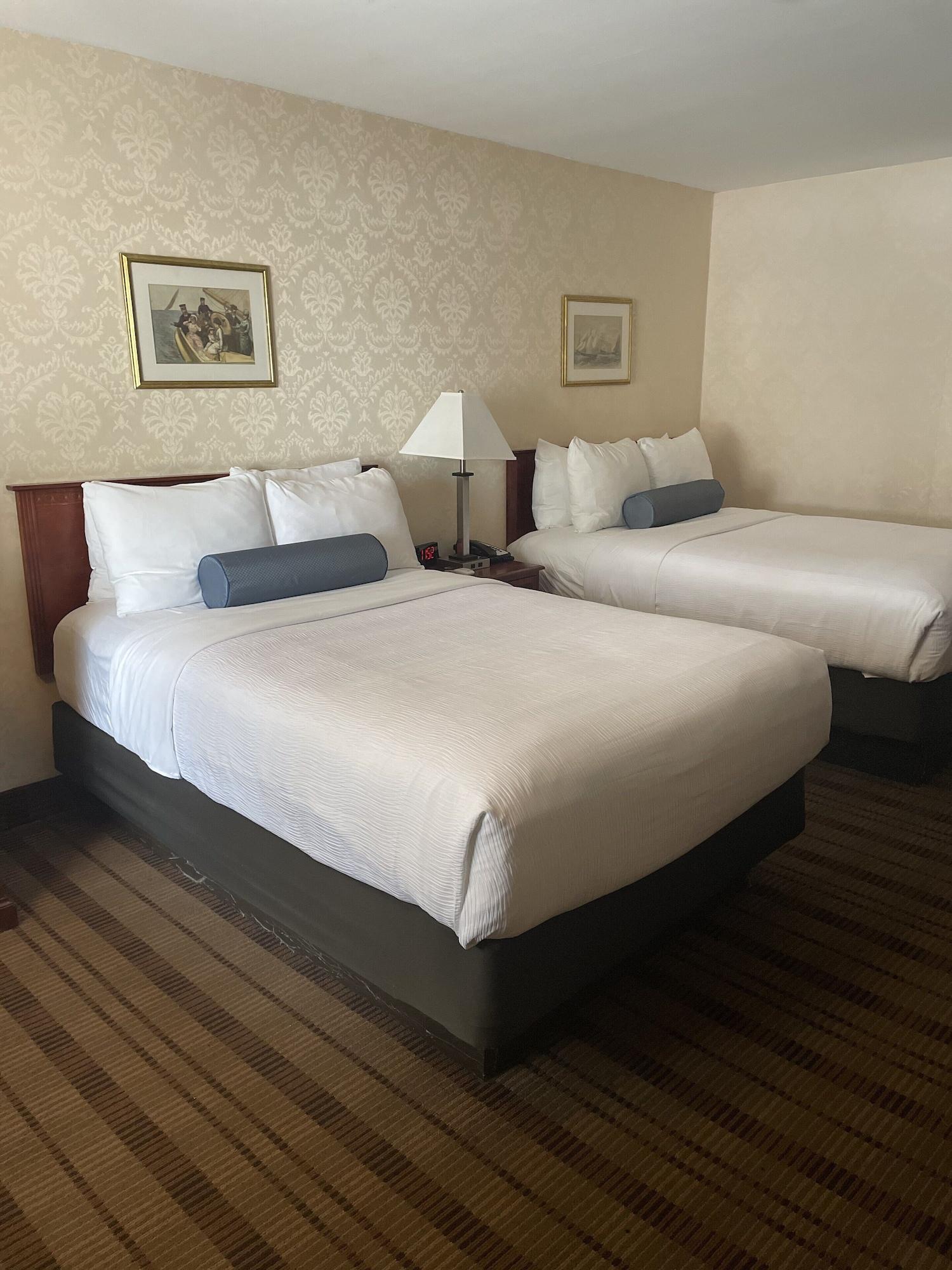 Surestay Plus By Best Western Woodbury Inn Экстерьер фото