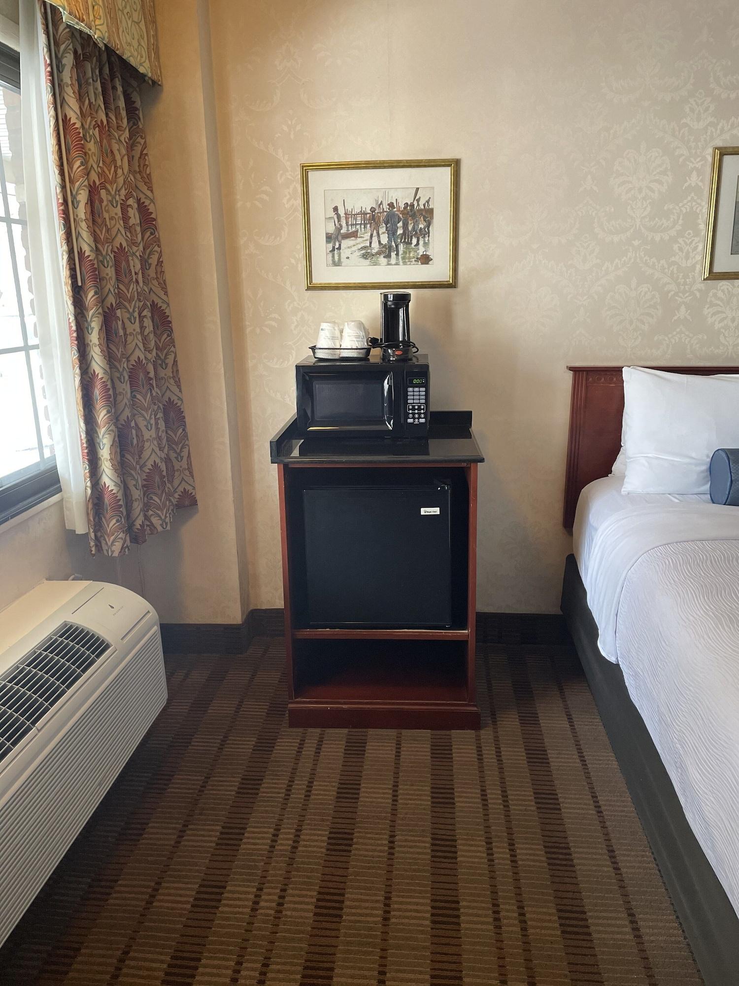 Surestay Plus By Best Western Woodbury Inn Экстерьер фото