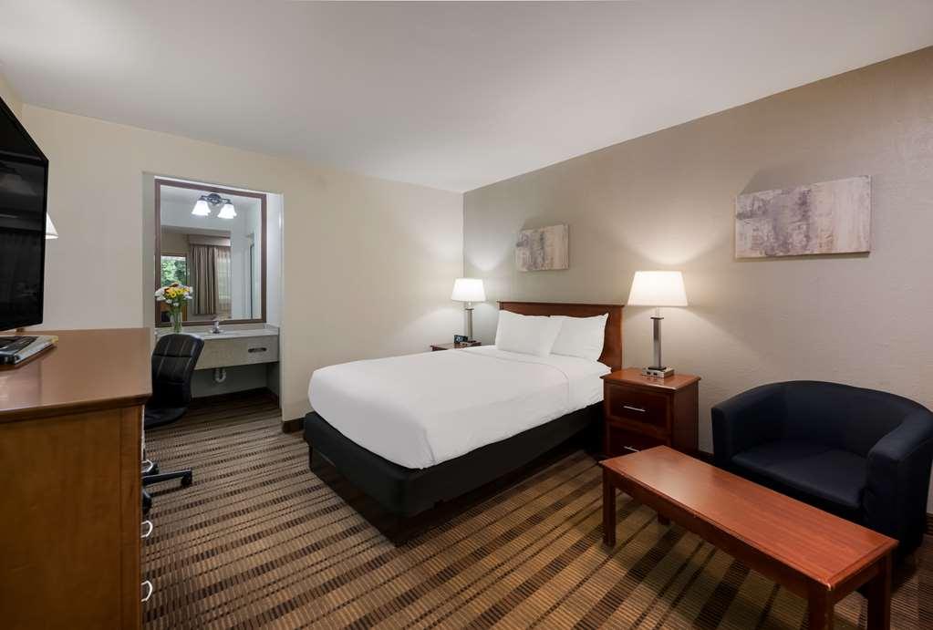 Surestay Plus By Best Western Woodbury Inn Номер фото