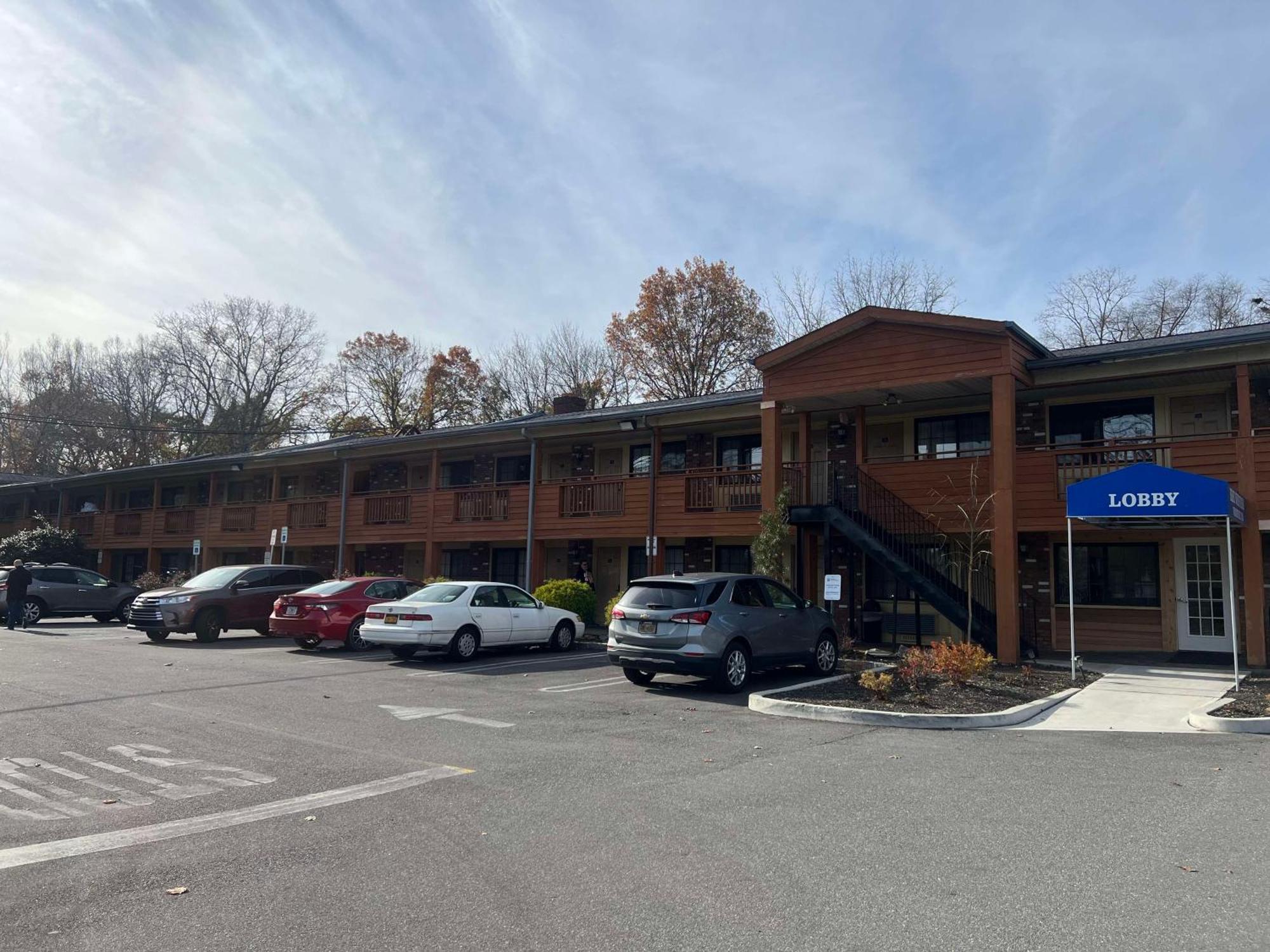 Surestay Plus By Best Western Woodbury Inn Экстерьер фото