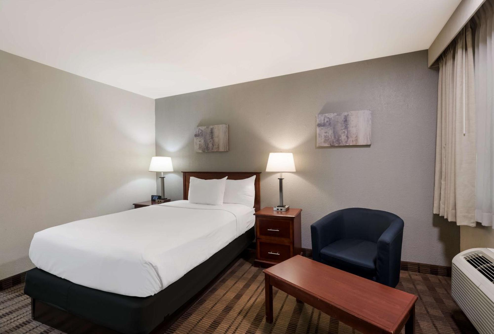 Surestay Plus By Best Western Woodbury Inn Экстерьер фото