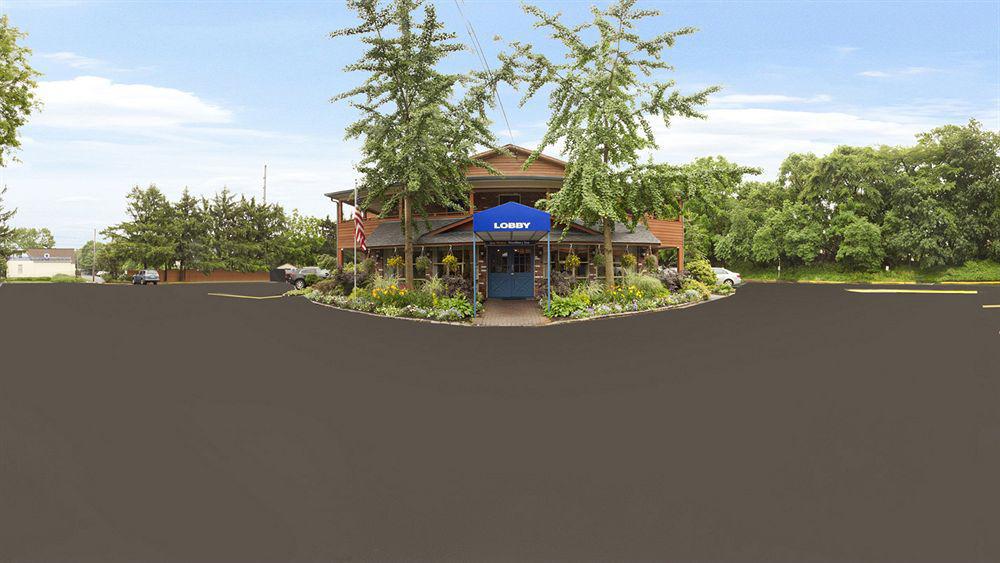 Surestay Plus By Best Western Woodbury Inn Экстерьер фото